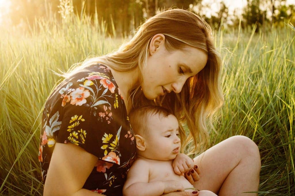 conoce las habilidades de la mujer como madre