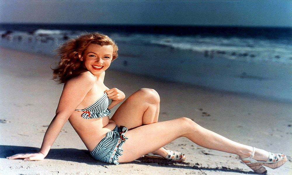 Moda retro y vintage de bikinis