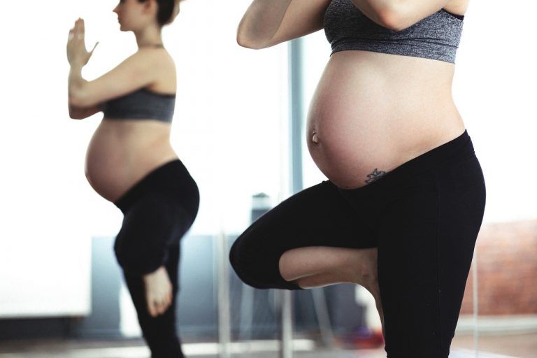 rutina para embarazadas yoga