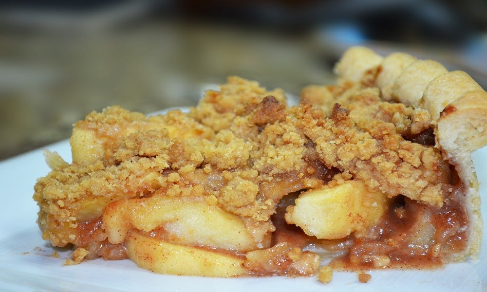 Manzana cocina con harina de avena