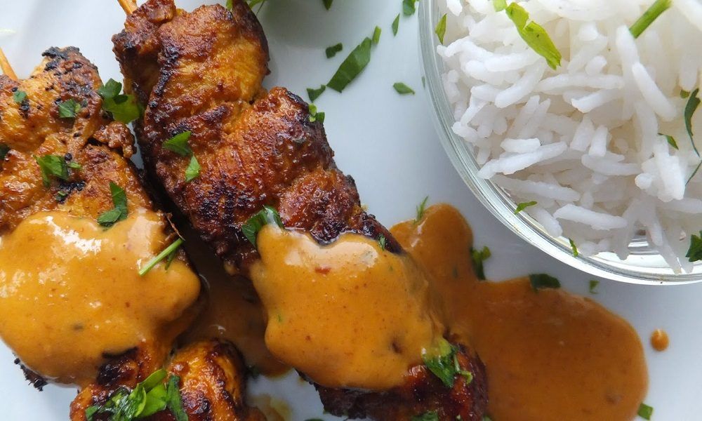 Tiras de pollo con satay