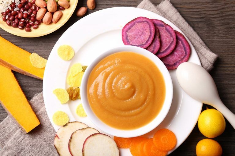 Cómo dar de comer a tú bebé