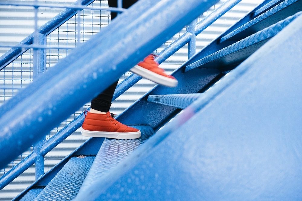 Subir escaleras