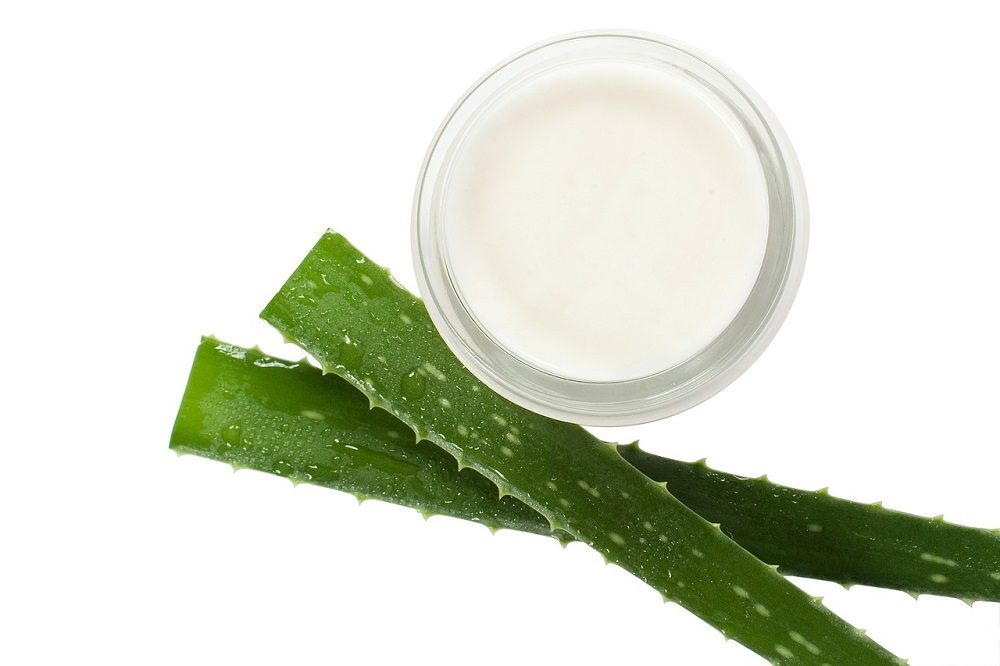 La crema de aloe vera va muy bien para las quemaduras