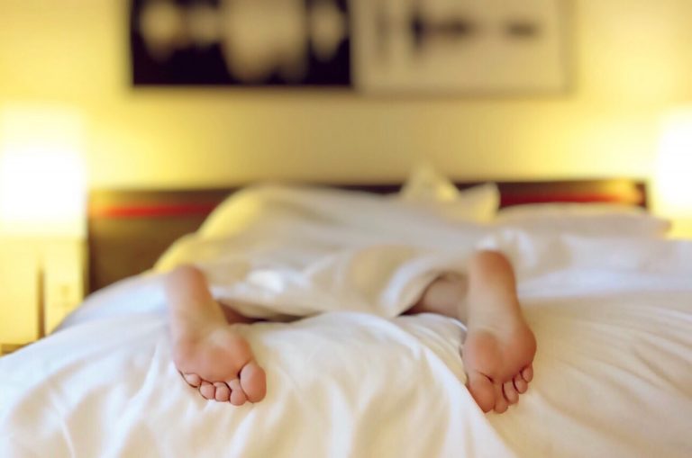 Apnea del sueño: qué es y cómo tratarla
