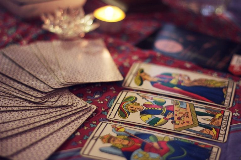 Qué es el tarot y para qué sirve