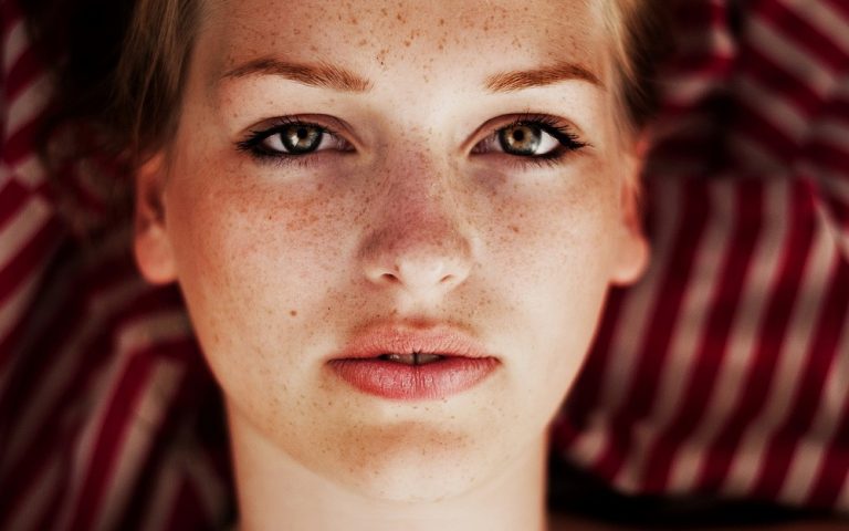 Cómo maquillarse pecas