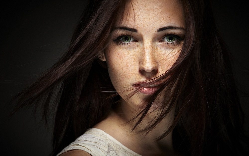 pecas con maquillaje