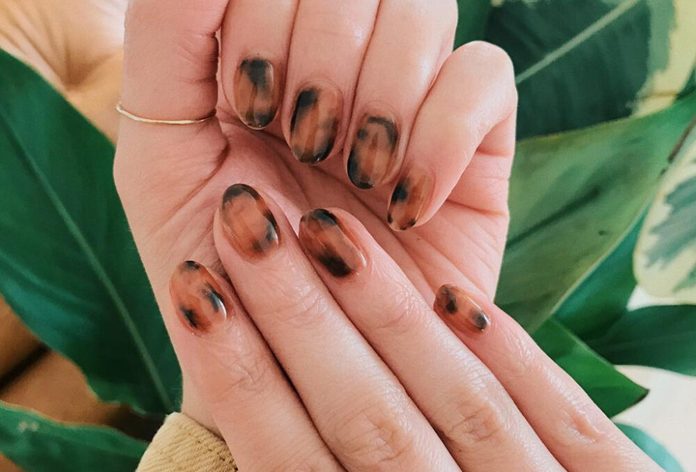 Cómo hacer las uñas carey