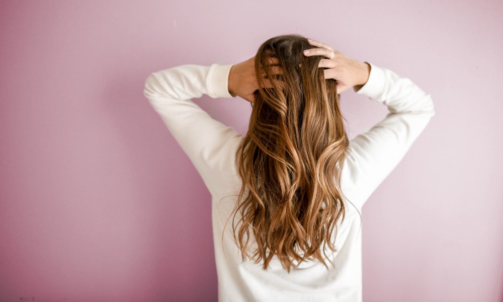 los mejores sprays para dar volumen a la raíz del pelo