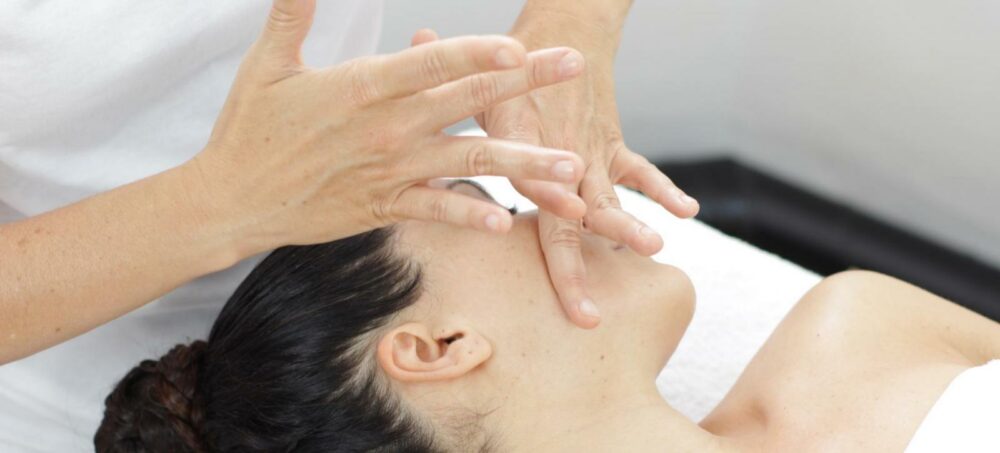 mejores tipos de masajeador facial