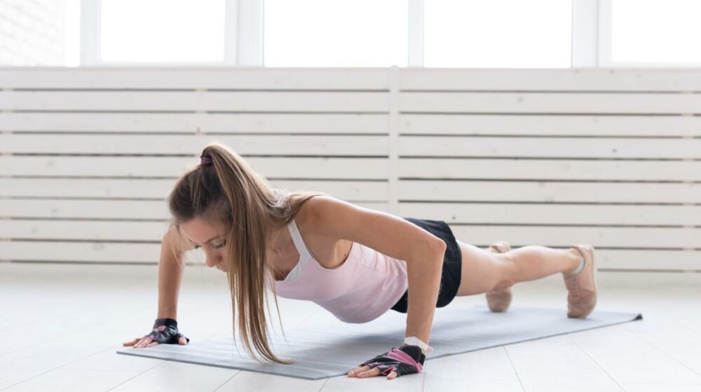 burpees - ejercicios para hacer en casa con peso corporal