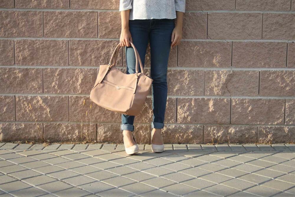 zapatos que mejor combinan con cada outfit
