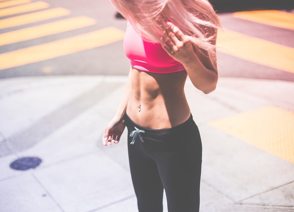 cómo reducir la cintura con ejercicio y alimentación