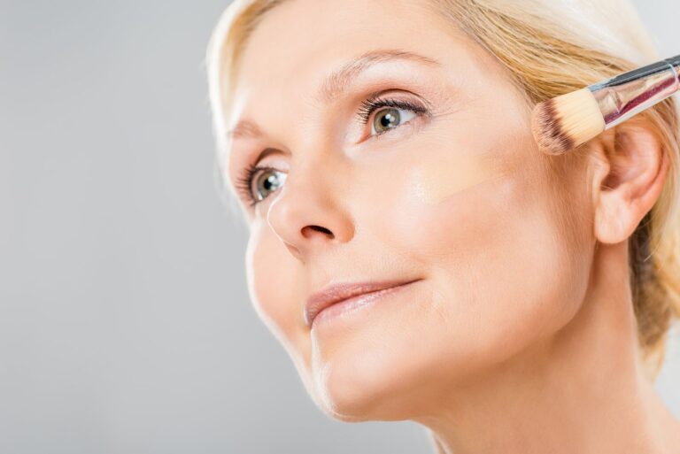 mejores bases de maquillaje para utilizar en pieles grasas