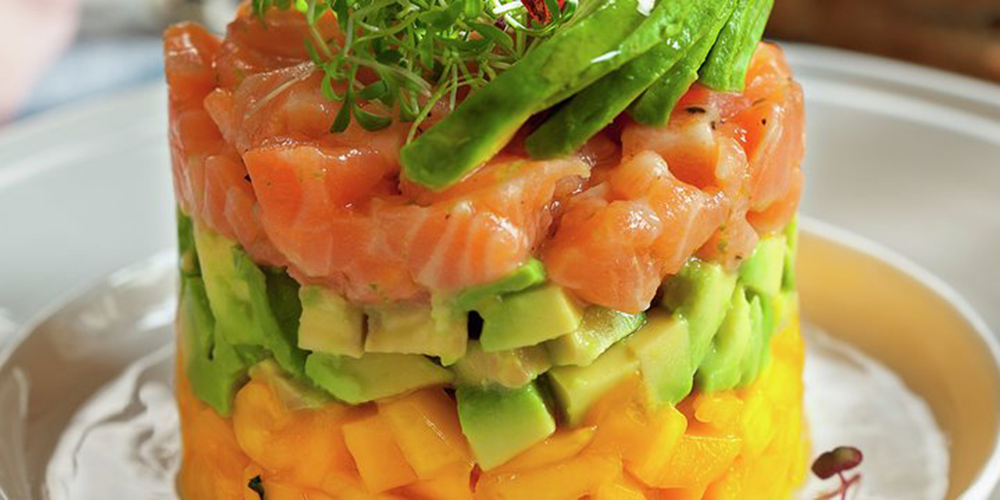 Tartar de salmón y aguacate