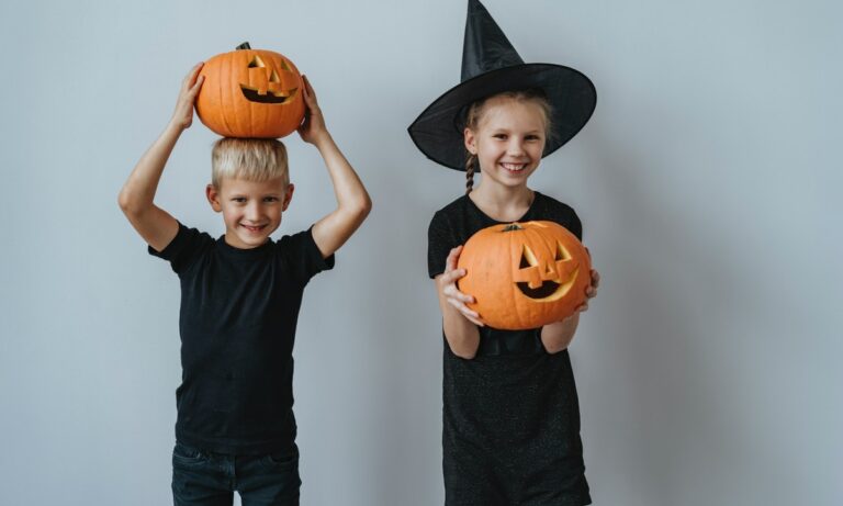 Sigue estos sencillos trucos para preparar un Halloween con niños