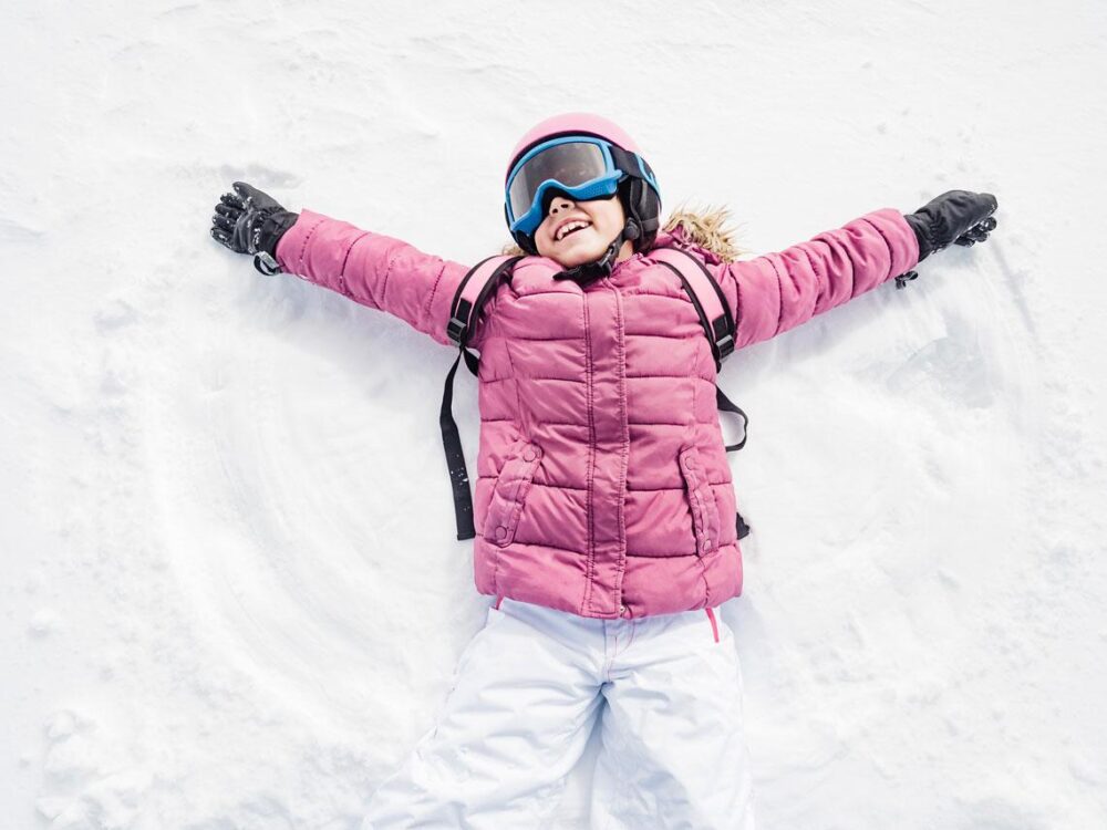 vestir a los niños para que disfruten de la nieve