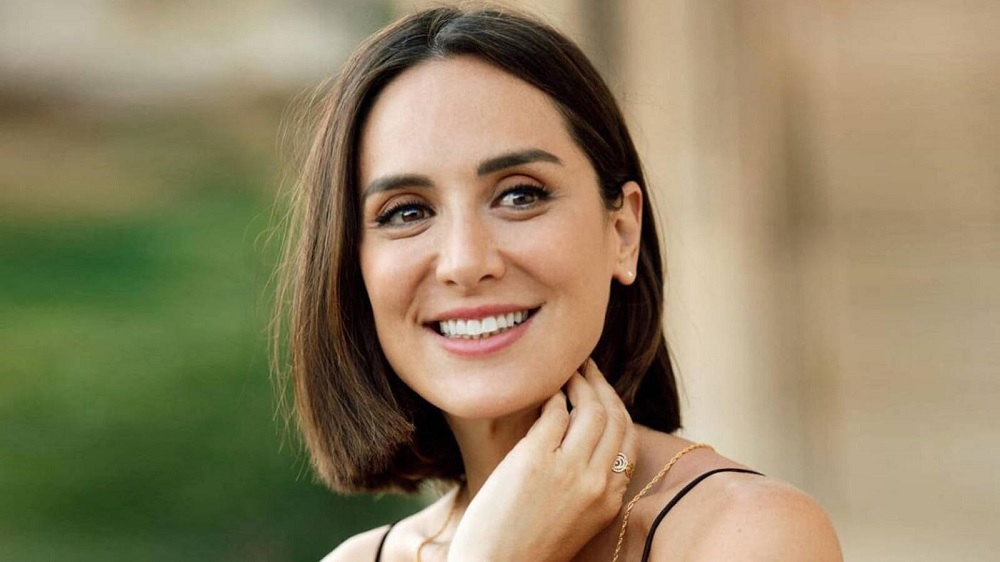 Tamara lleva un corte atemporal