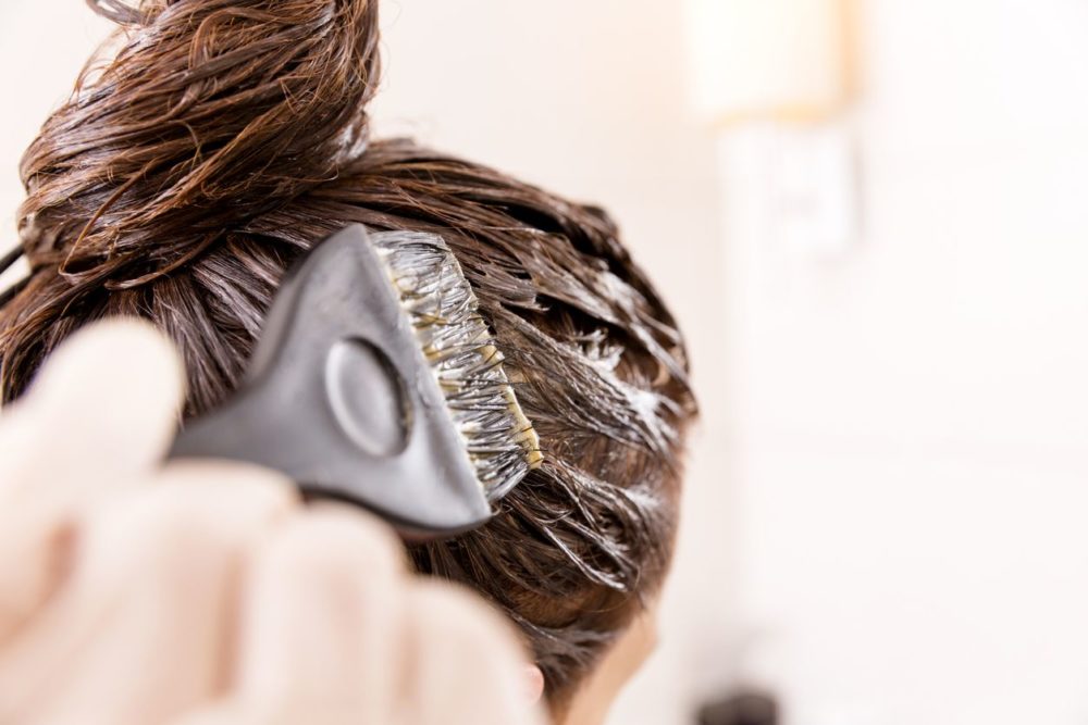 Teñir el pelo con barros