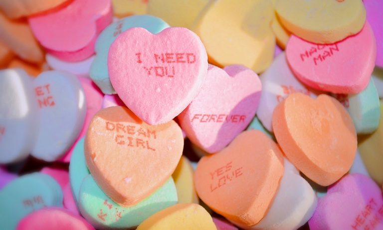 ¿No sabes cómo enamorar a tu crush? Sigue estos sencillos consejos