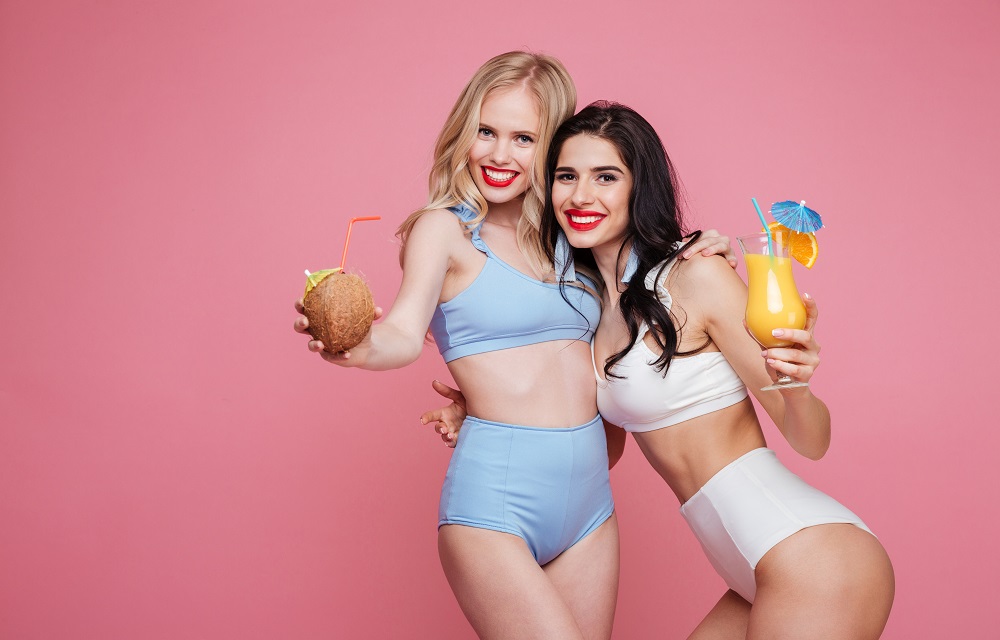 bañadores y bikinis para jovencitas