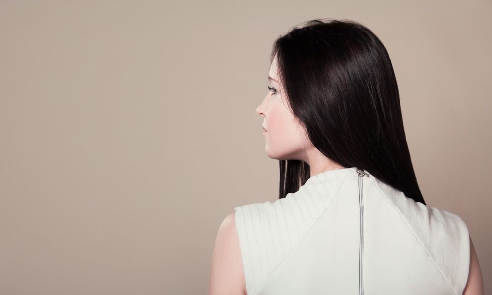 El tratamiento de keratina repara el cabello