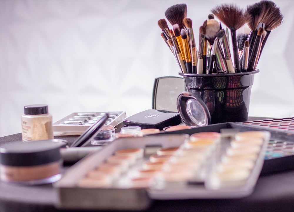 como saber el tono de mi base de maquillaje